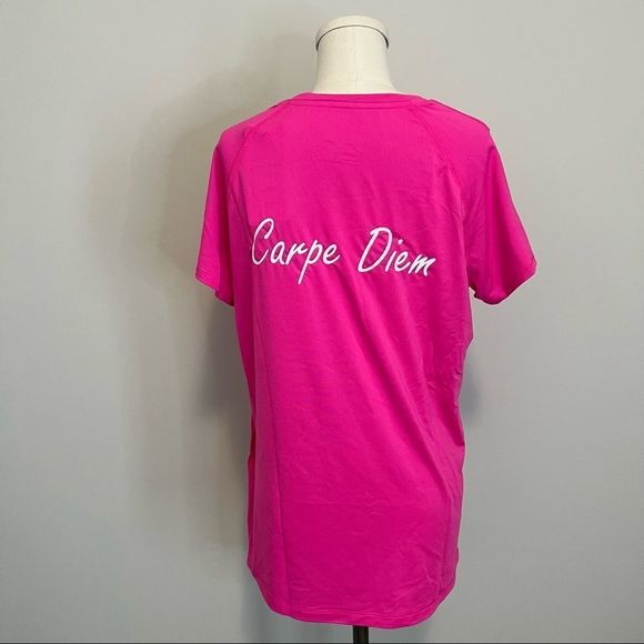 NWT Under Armour Heat Gear V-Neck T-Shirt Hot Pink Carpe Diem Graphic - Picture 6 of 10